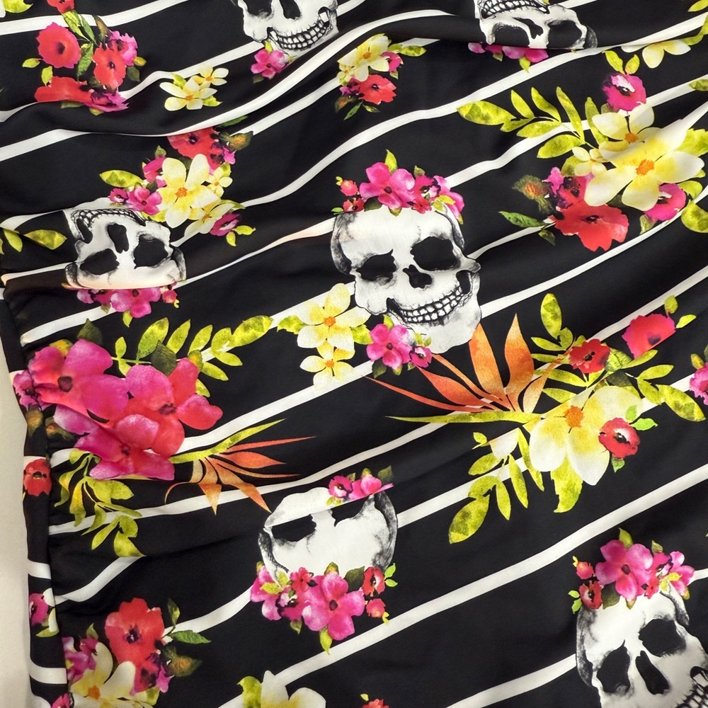 Floral Skull Print Tankini Top Size 0 (XL) NEW - Picture 2 of 5